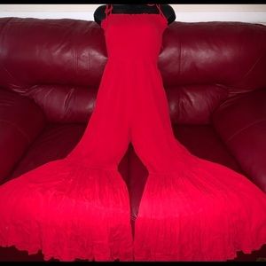 Woman med red jumper